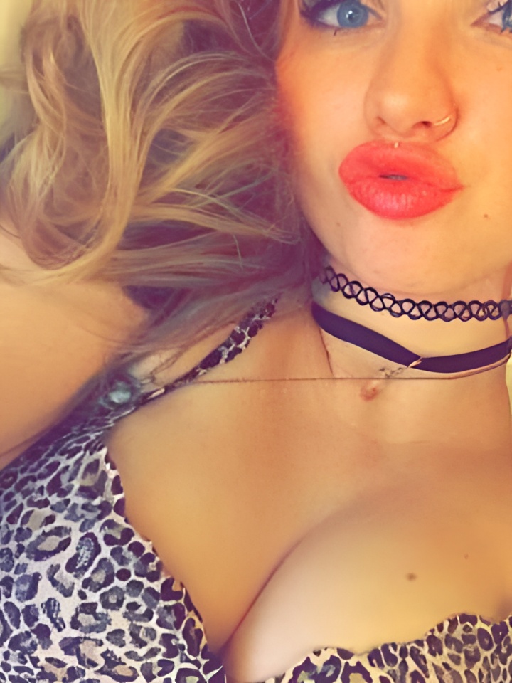 Индивидуалка Ася, доступна для личного знакомства от 2000 руб