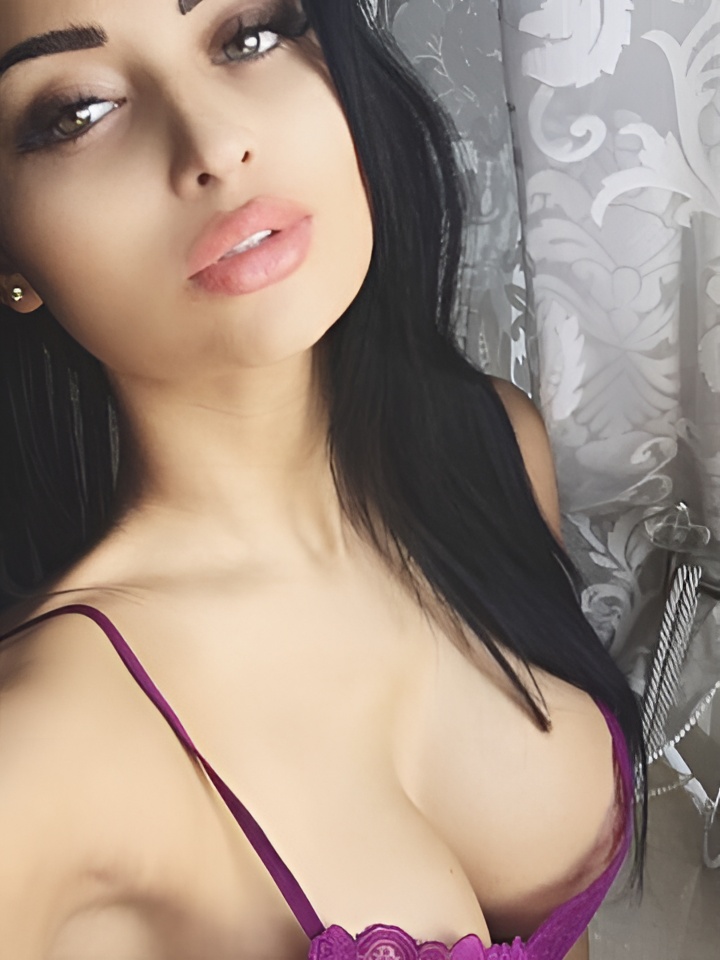 Евлалия привлекальеная девушка из Кропоткина цена от 10000 руб