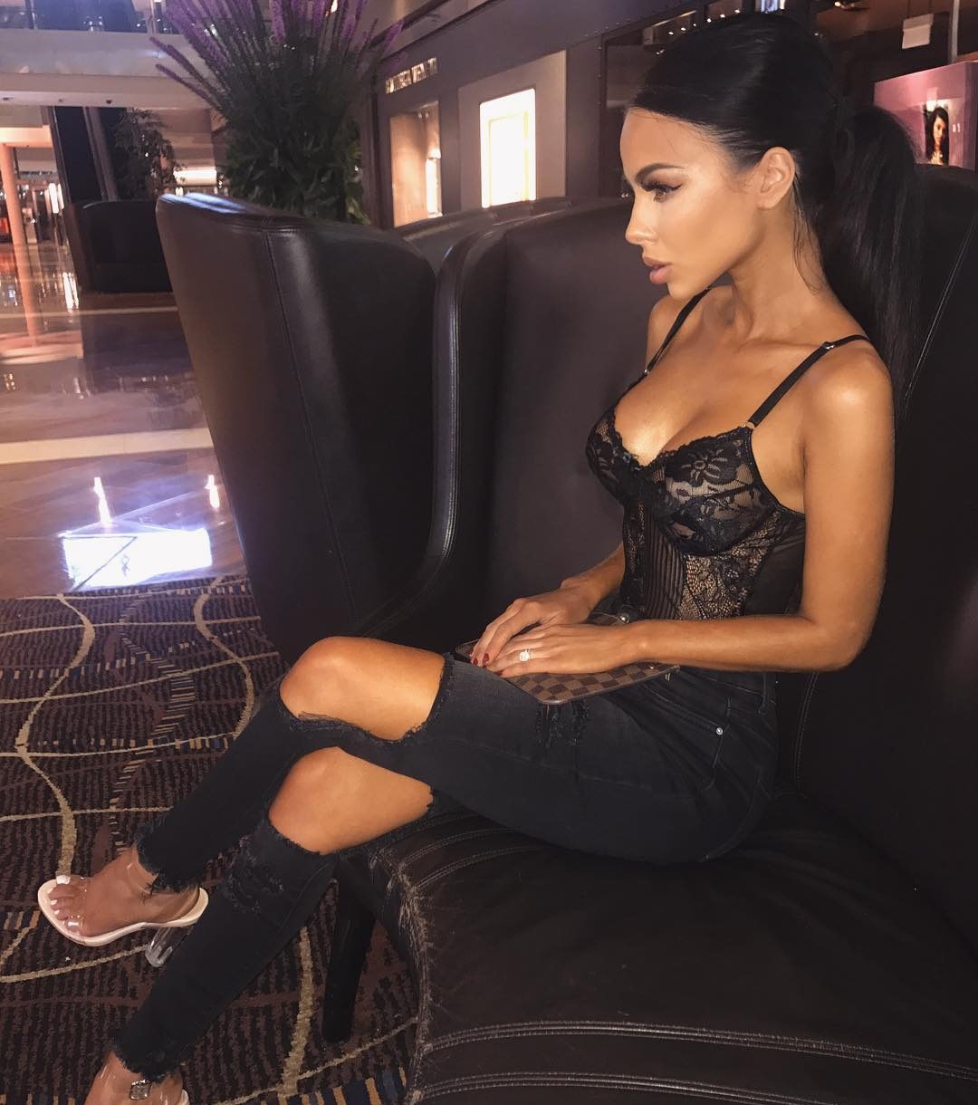 Дашута привлекальеная девушка из Кропоткина цена от 3000 руб