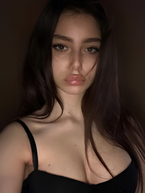 Эмма привлекательная девушка из Кропоткина цена от 5000 руб