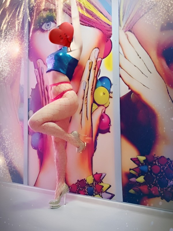 Ксюша привлекательная девушка из Кропоткина цена от 2000 руб