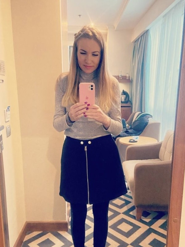 🎥 Надежда привлекательная девушка из Кропоткина цена от 3500 руб