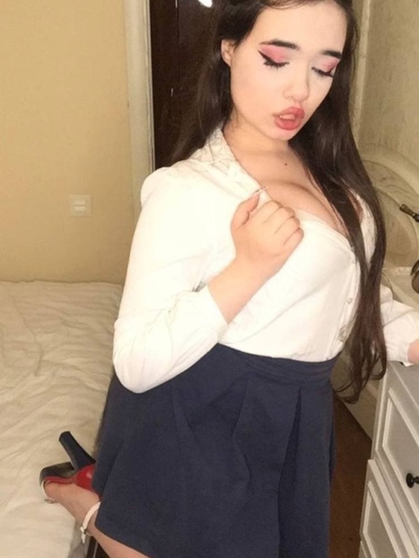 Лаки привлекательная девушка из Кропоткина цена от 3500 руб