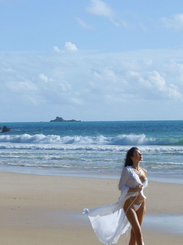 Снежана привлекательная девушка из Кропоткина цена от 6000 руб